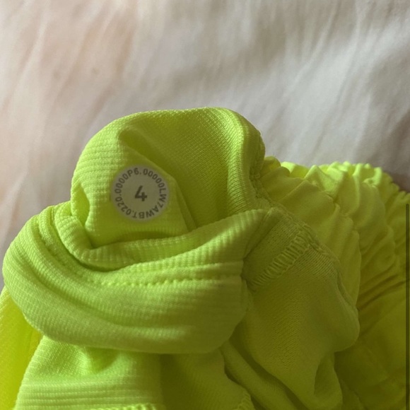 EXTREMELY RARE neon yellow lululemon shorts - Picture 2 of 3